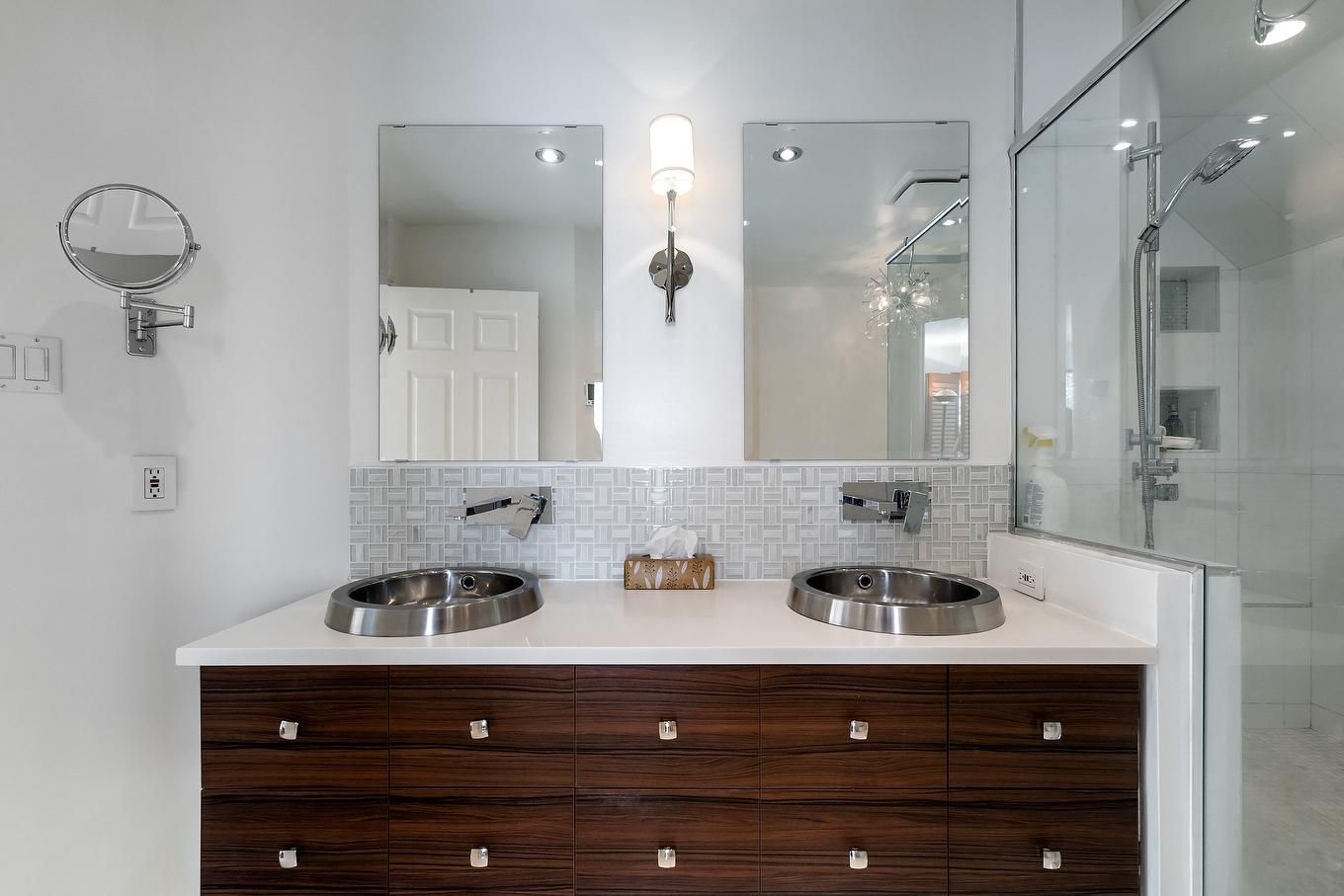 Ensuite bathroom - 1Z Av. Sauriol, Laval (Laval-Des-Rapides), QC