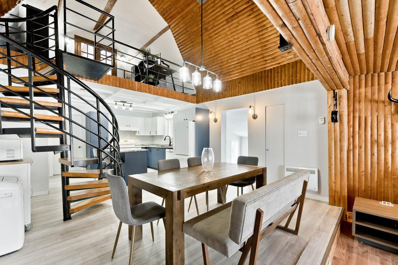 Salle à manger - 431 5E Rang, Sherbrooke (Brompton/Rock Forest/Saint-Élie/Deauville), QC - Indoor Photo Showing Dining Room