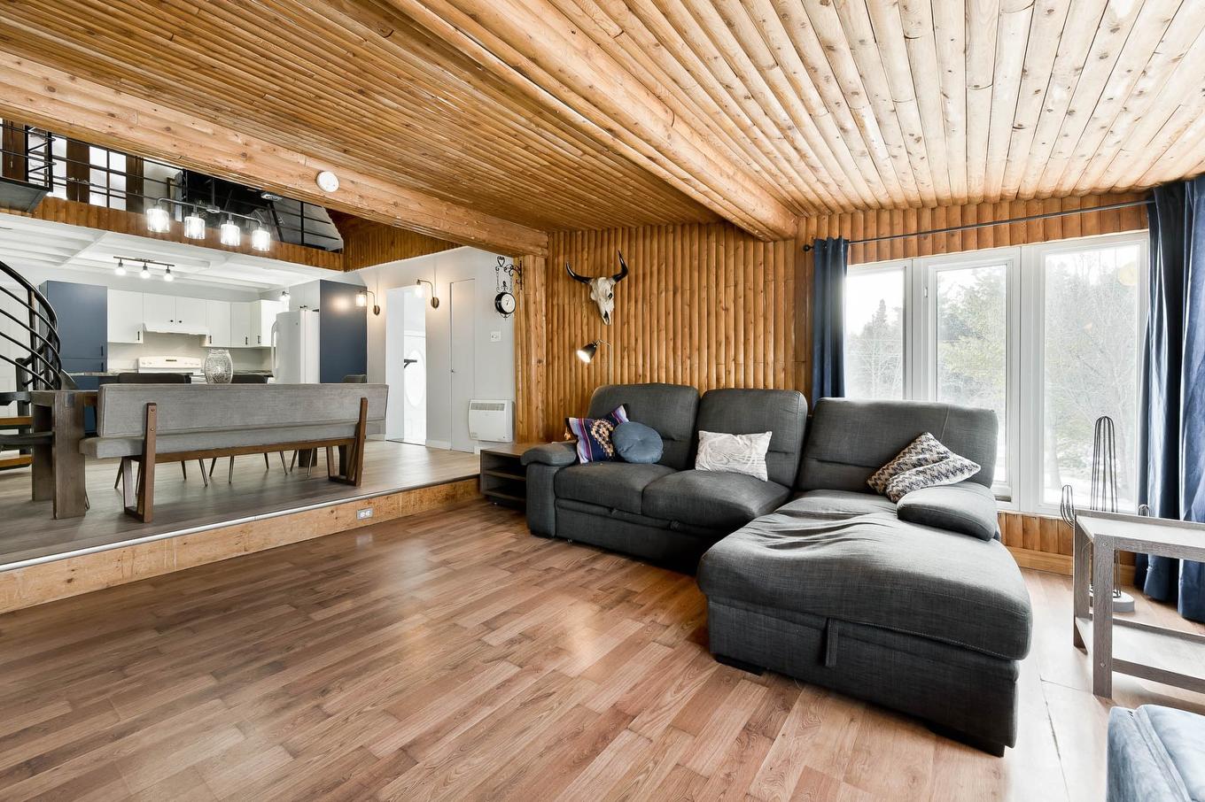 Salon - 431 5E Rang, Sherbrooke (Brompton/Rock Forest/Saint-Élie/Deauville), QC - Indoor Photo Showing Living Room