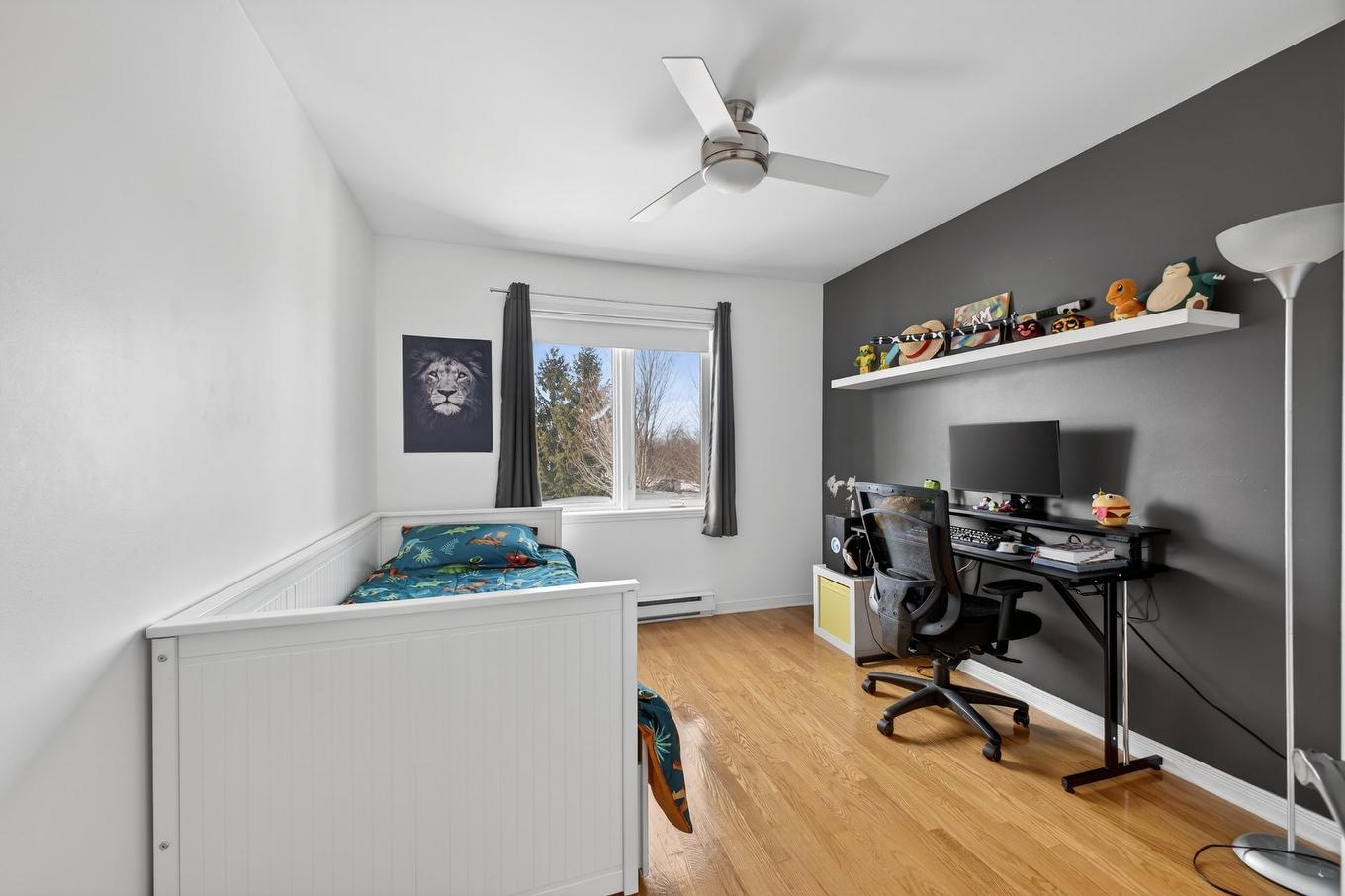 Chambre à coucher - 50 Rue De La Seine, Candiac, QC - Indoor Photo Showing Office