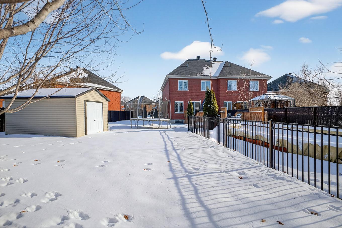 Remise - 50 Rue De La Seine, Candiac, QC - Outdoor With Exterior