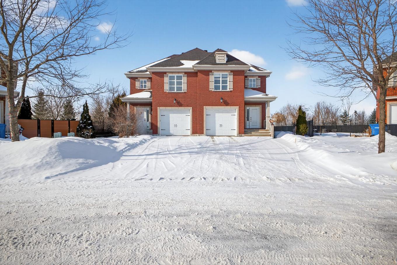 Façade - 50 Rue De La Seine, Candiac, QC - Outdoor With Facade
