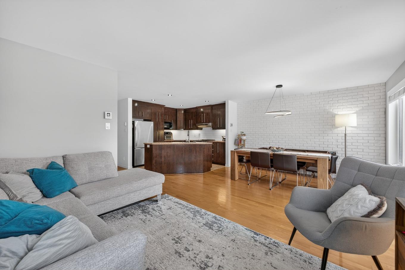 Vue d'ensemble - 50 Rue De La Seine, Candiac, QC - Indoor Photo Showing Living Room