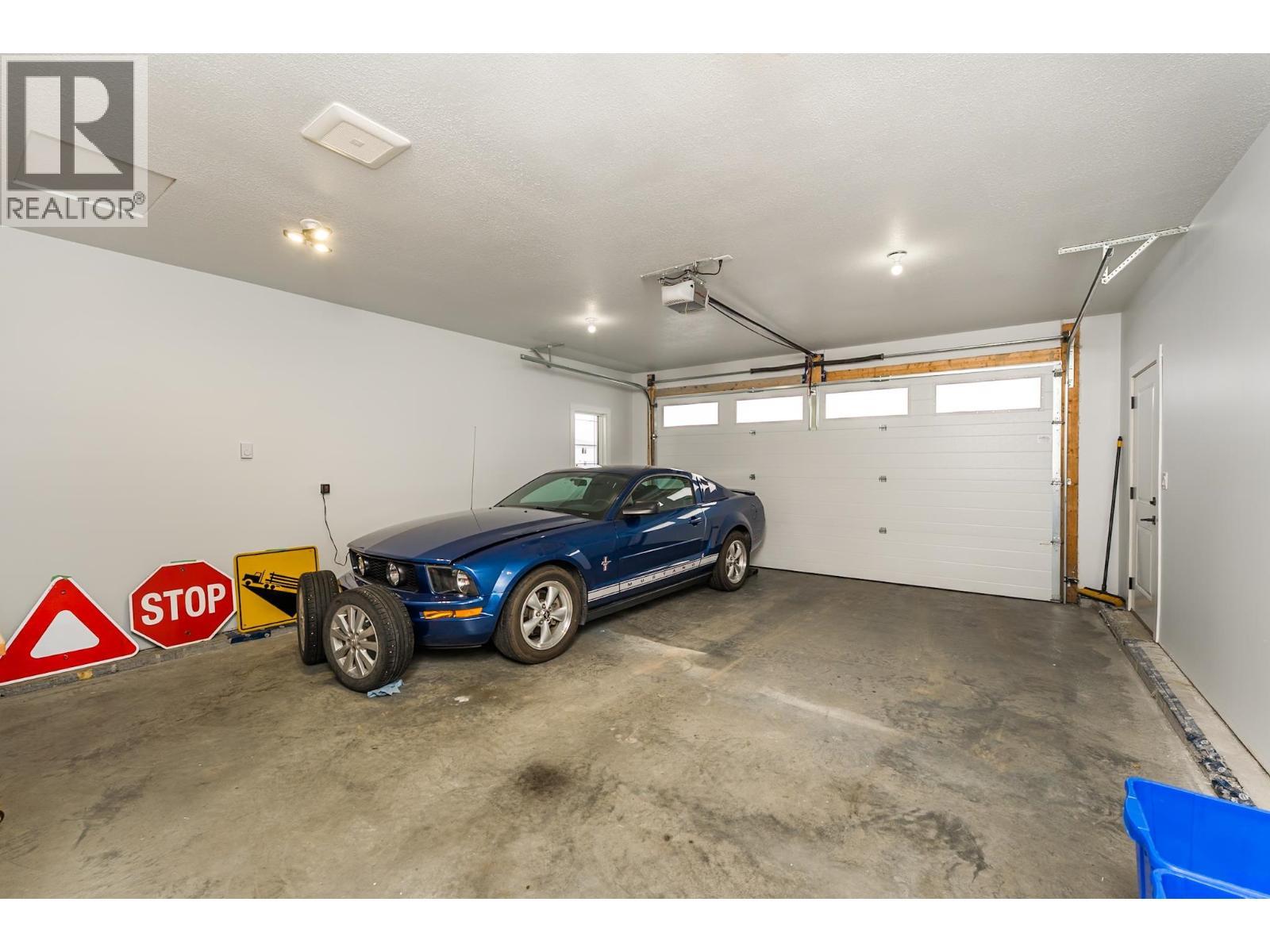 5488 Venta Drive, Prince George, BC - Indoor Photo Showing Garage