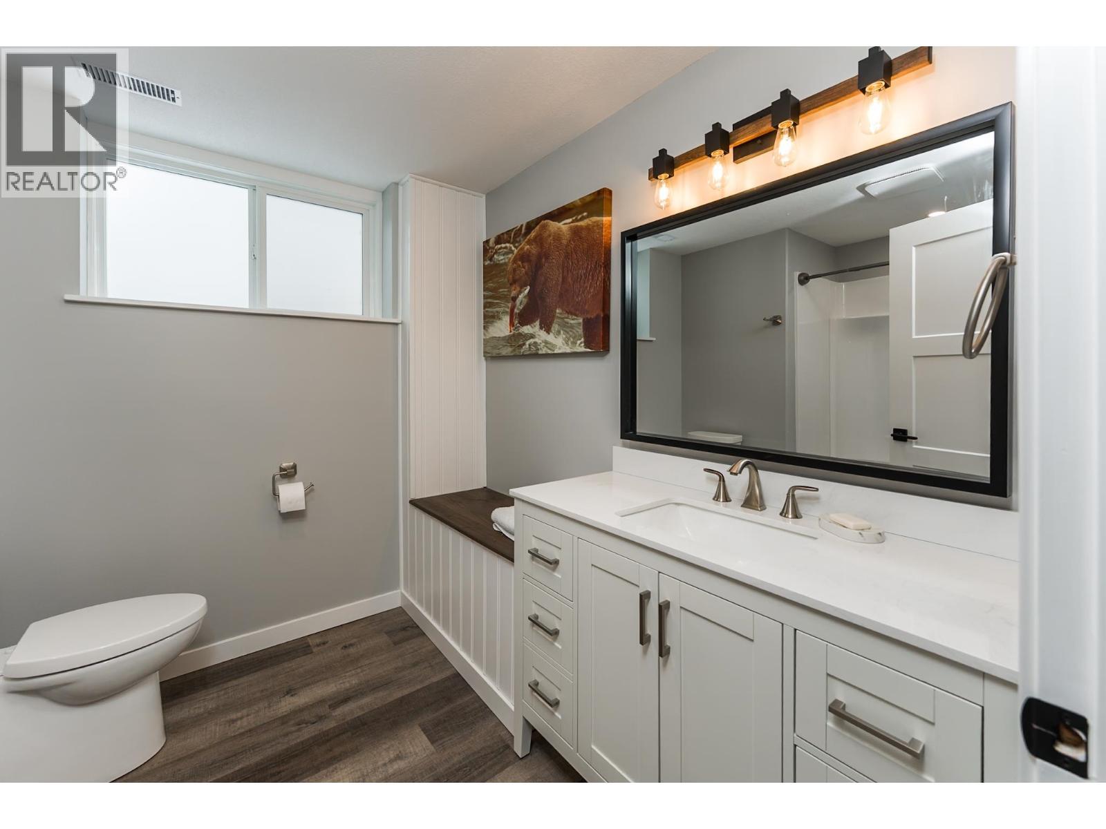 5488 Venta Drive, Prince George, BC - Indoor Photo Showing Bathroom