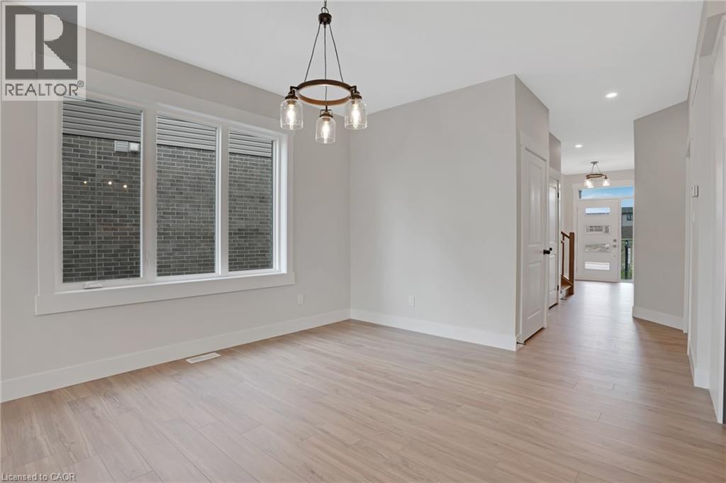 24 Moon Crescent, Cambridge, ON - Indoor Photo Showing Other Room