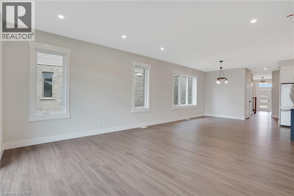 24 Moon Crescent, Cambridge, ON - Indoor