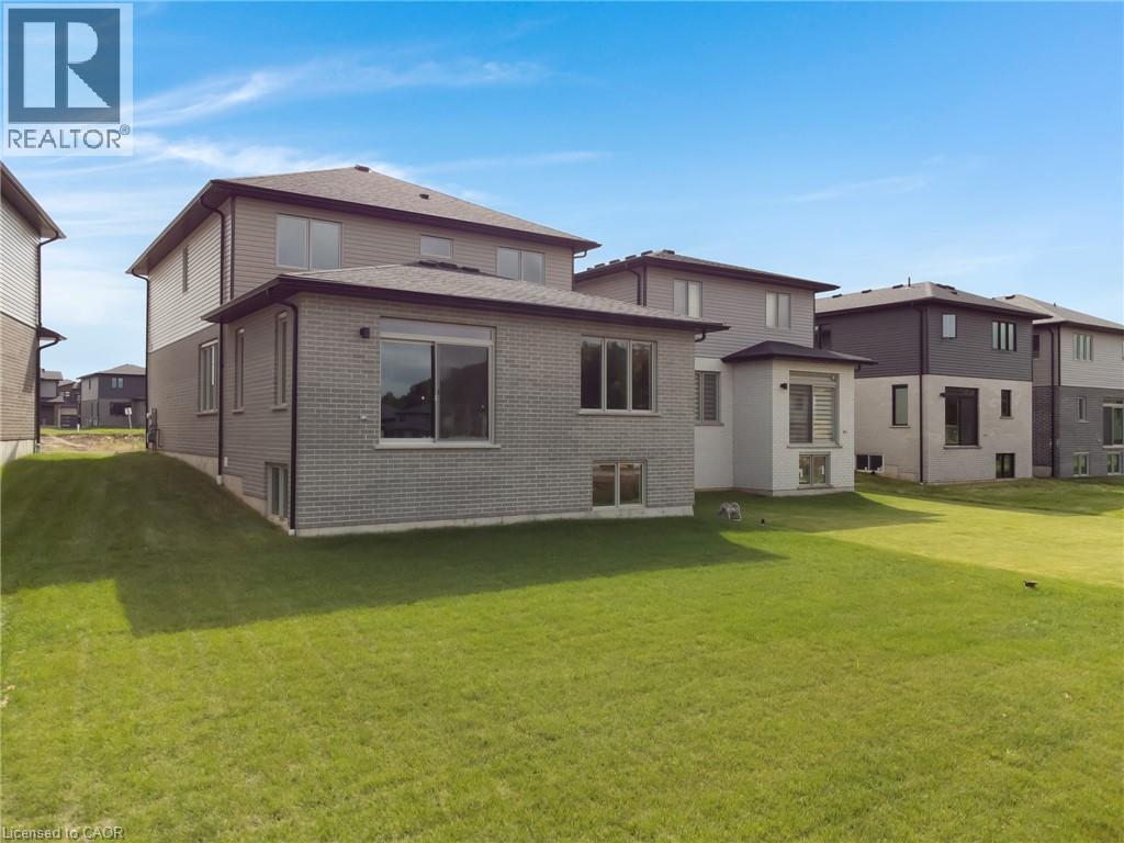 24 Moon Crescent, Cambridge, ON - Outdoor