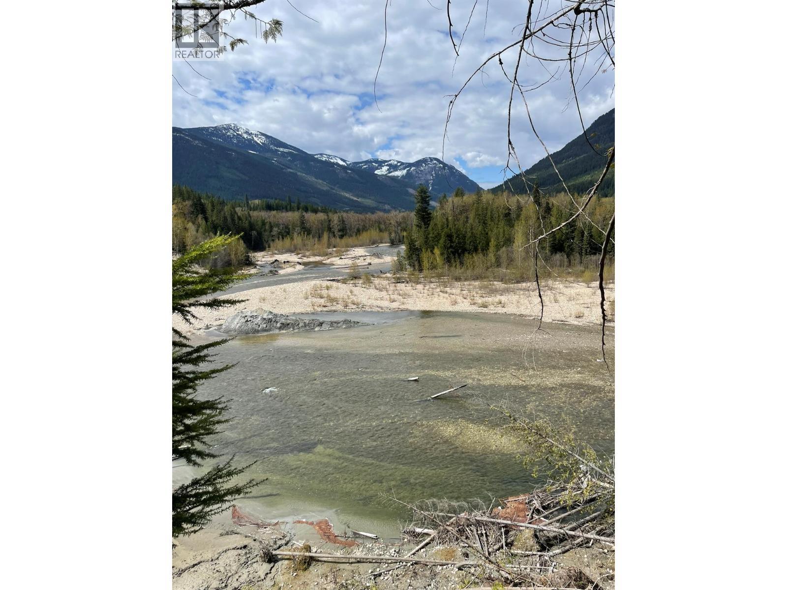 4144 Passmore Upper Road, Winlaw, BC