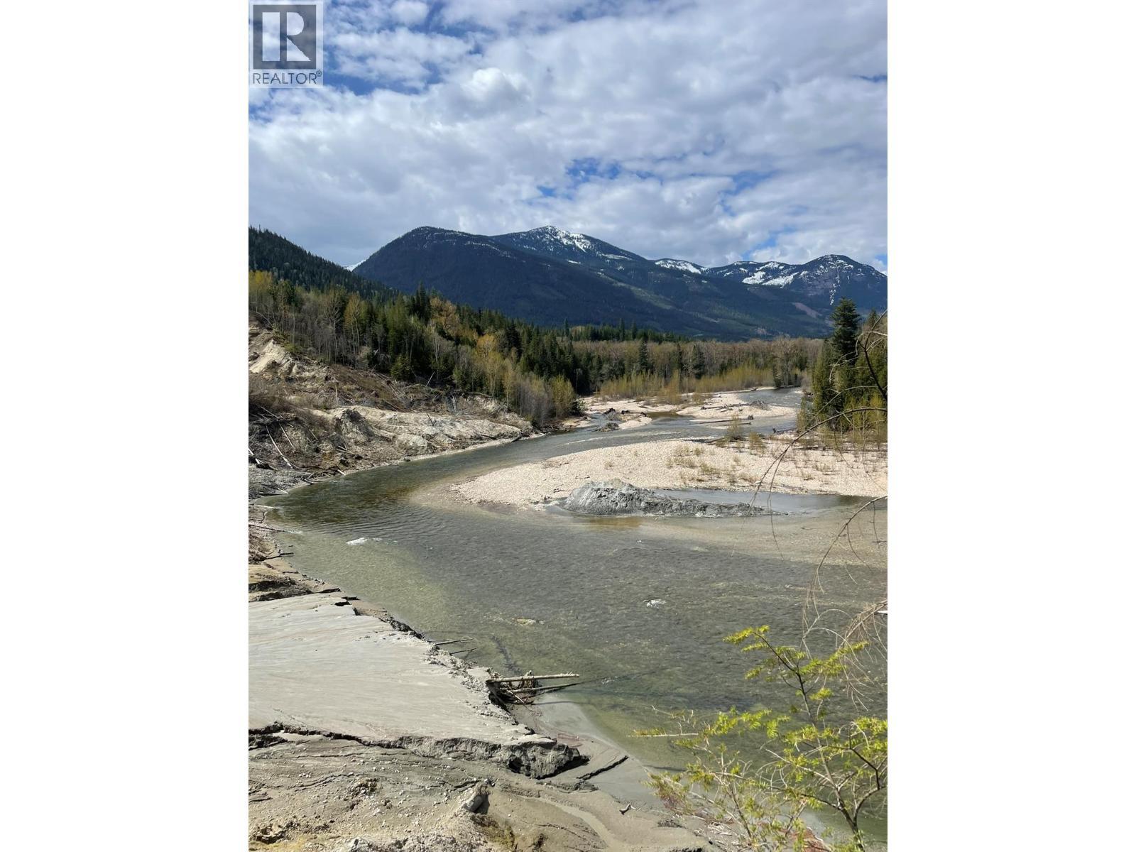 4144 Passmore Upper Road, Winlaw, BC