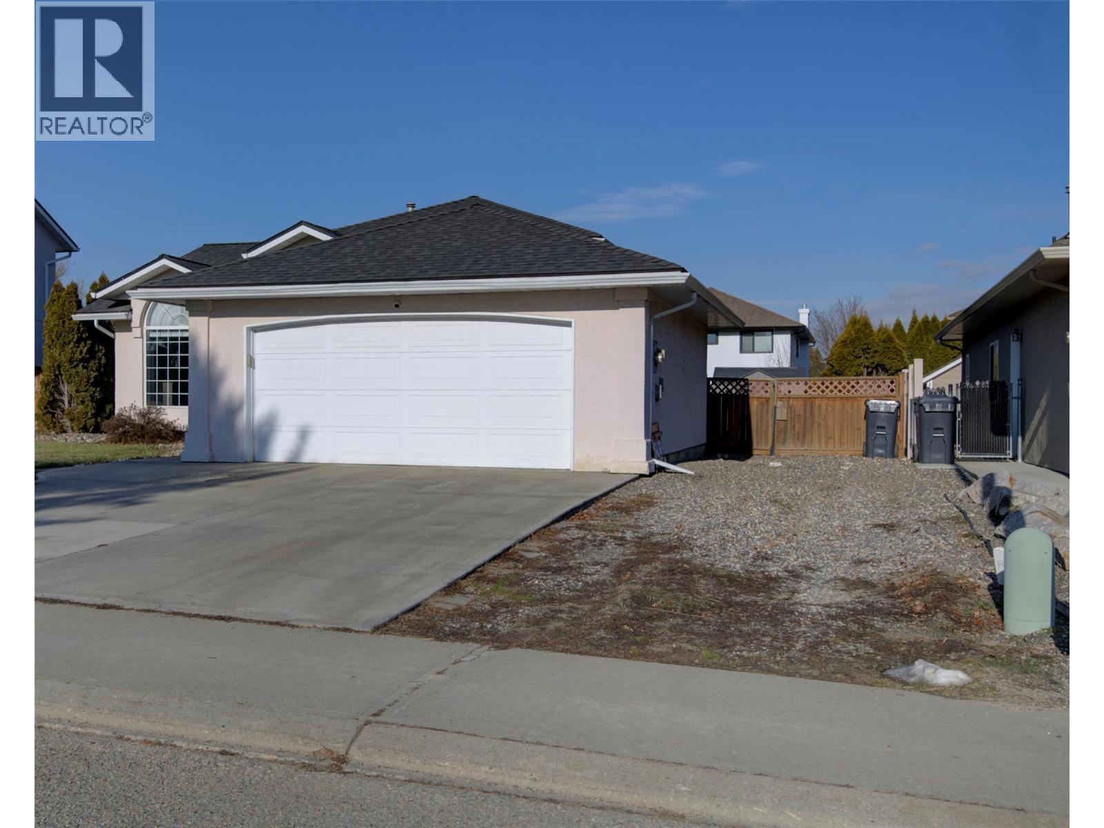 RV Parking - 2312 Hunter Avenue, Armstrong, BC - Outdoor