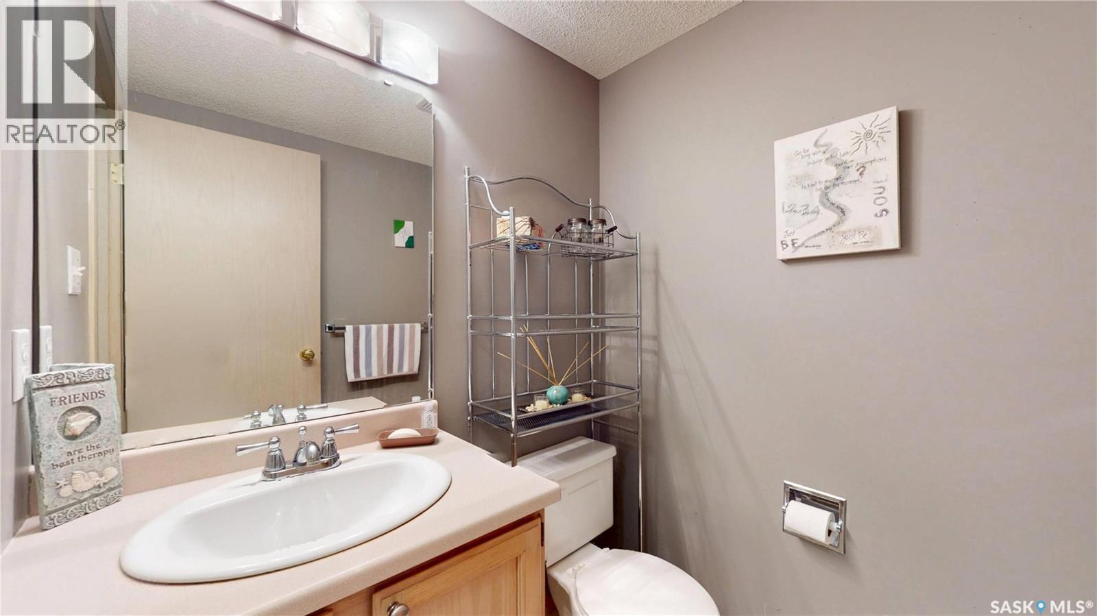 3876 7Th Avenue E, Regina, SK - Indoor Photo Showing Bathroom