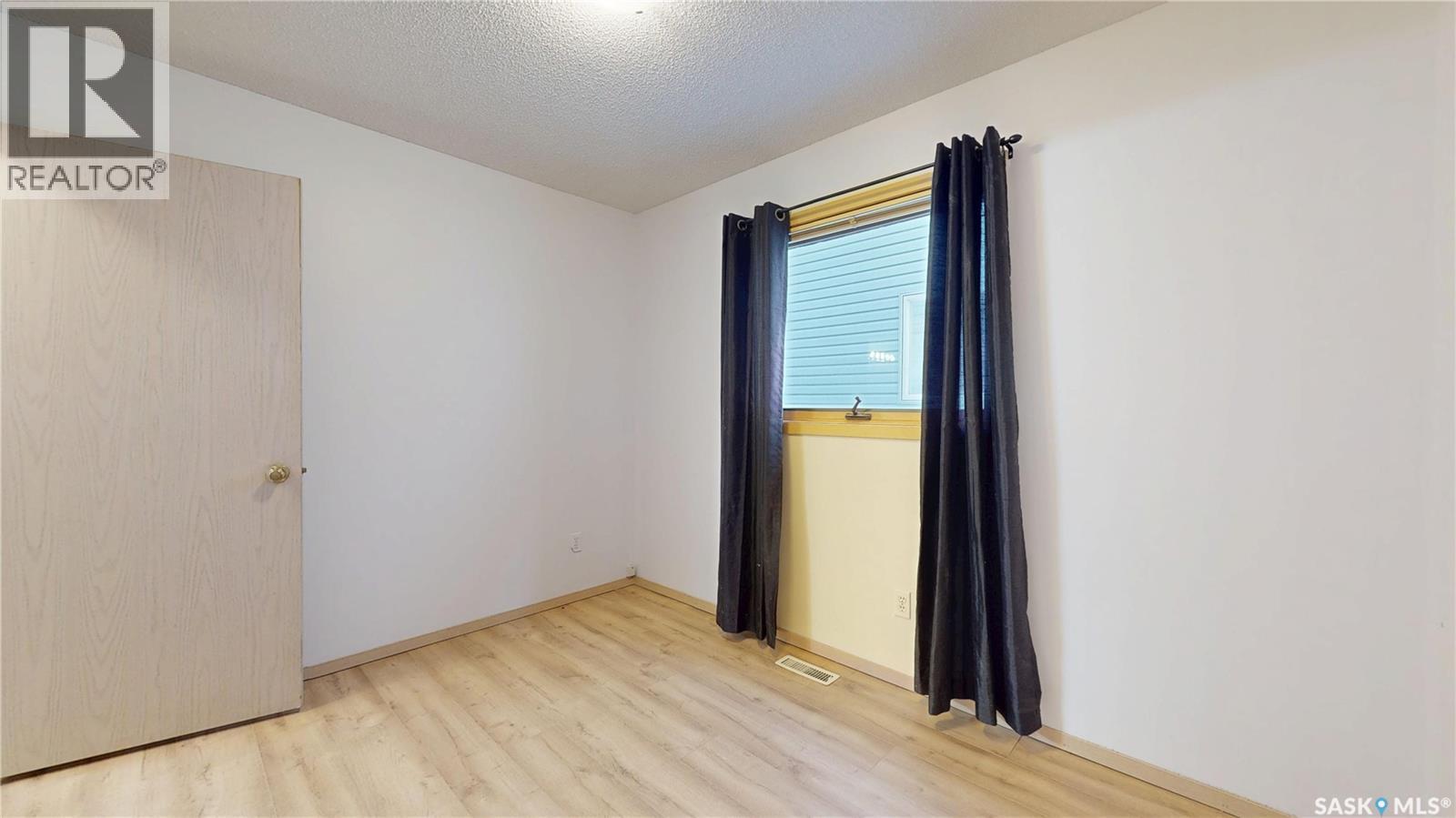 3876 7Th Avenue E, Regina, SK - Indoor Photo Showing Other Room