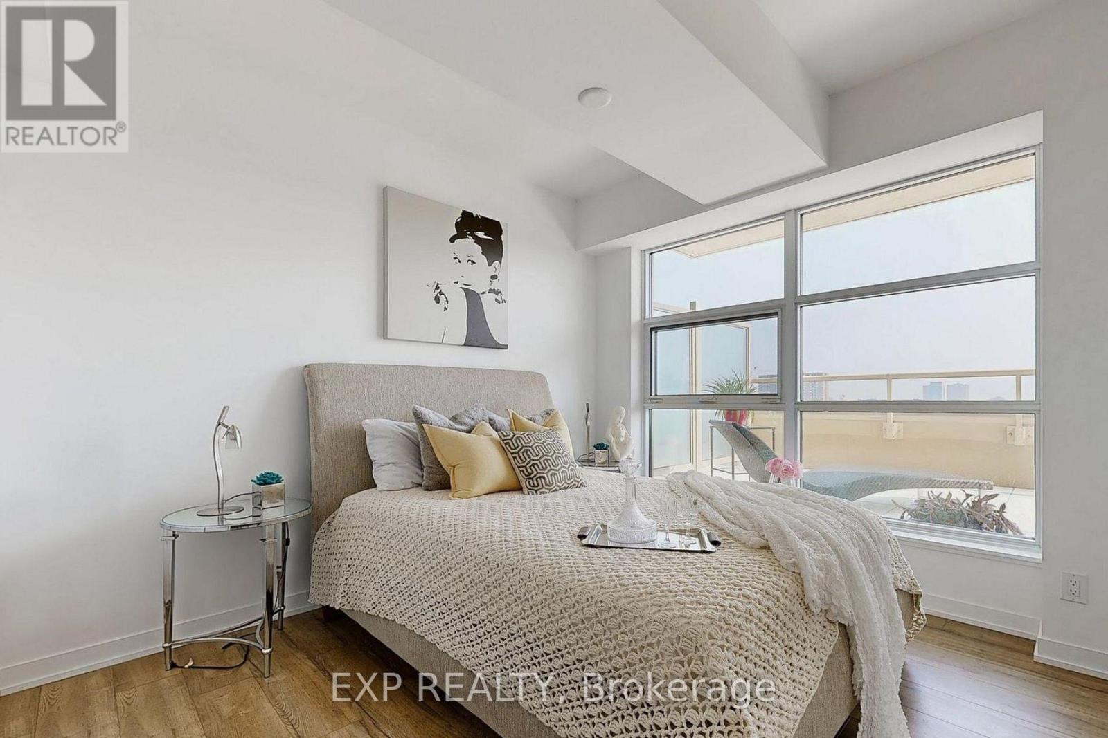 607 - 1787 St Clair Avenue W, Toronto, ON - Indoor Photo Showing Bedroom