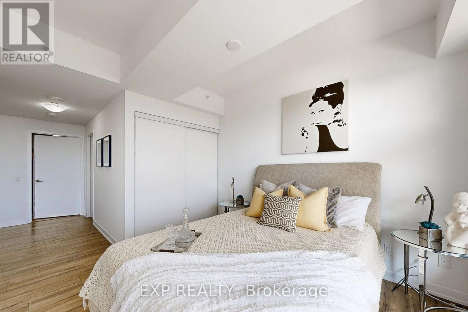 607 - 1787 St Clair Avenue W, Toronto, ON - Indoor Photo Showing Bedroom