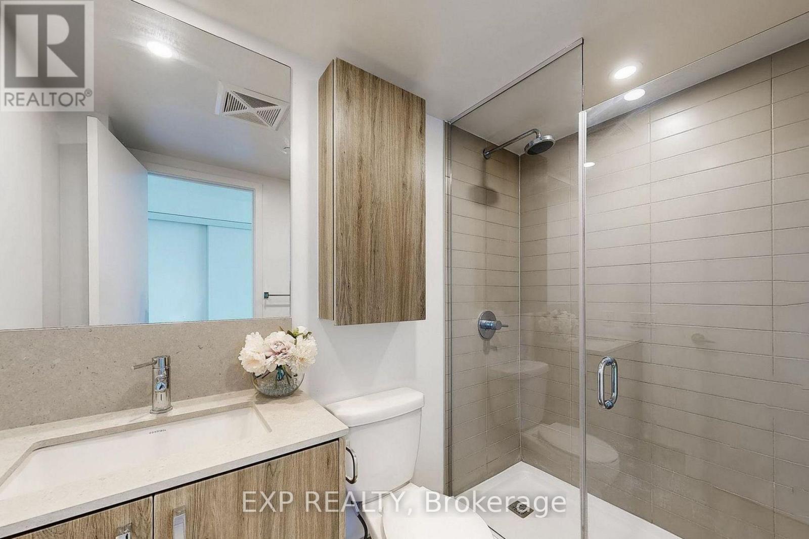 607 - 1787 St Clair Avenue W, Toronto, ON - Indoor Photo Showing Bathroom