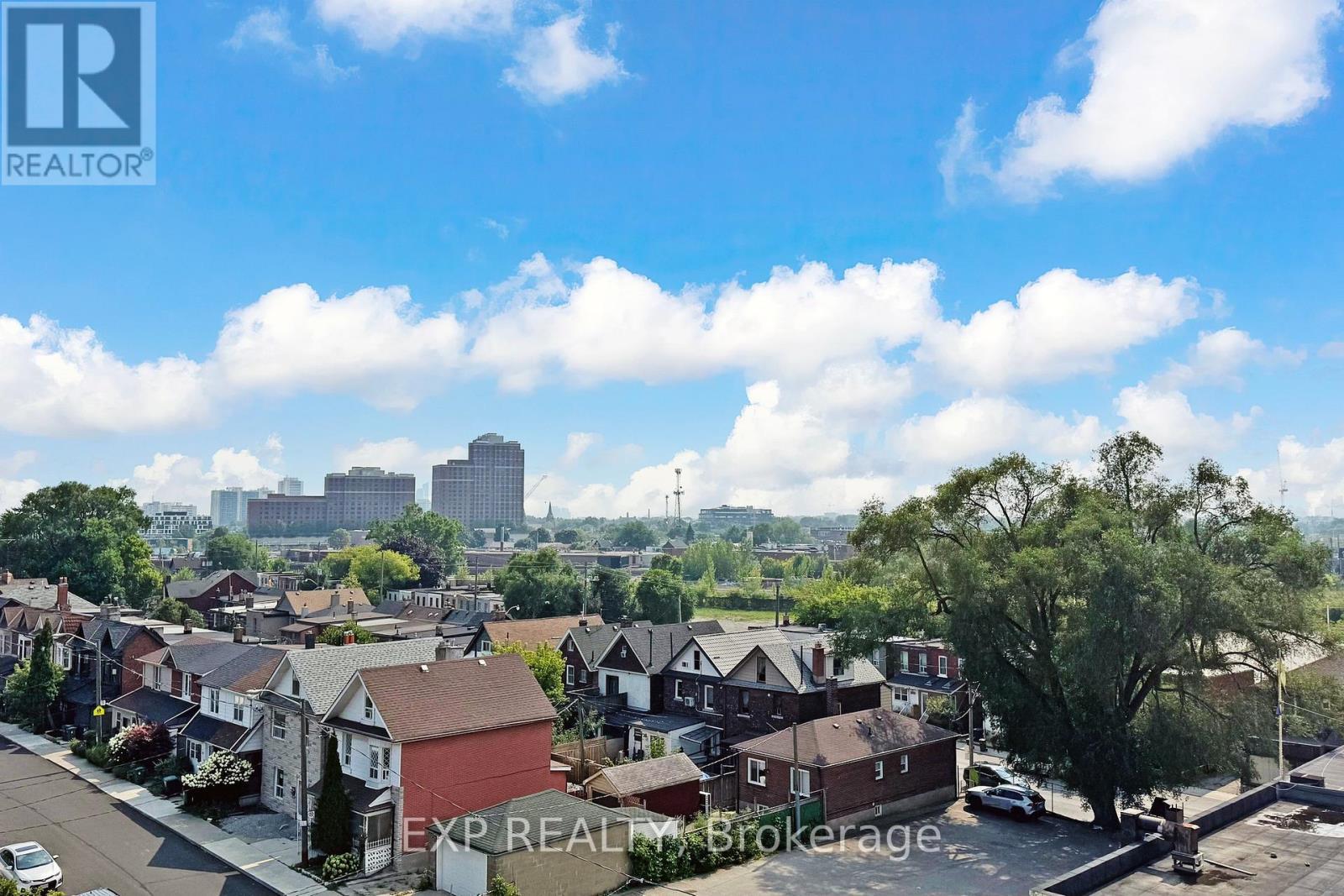 607 - 1787 St Clair Avenue W, Toronto, ON - Outdoor With View