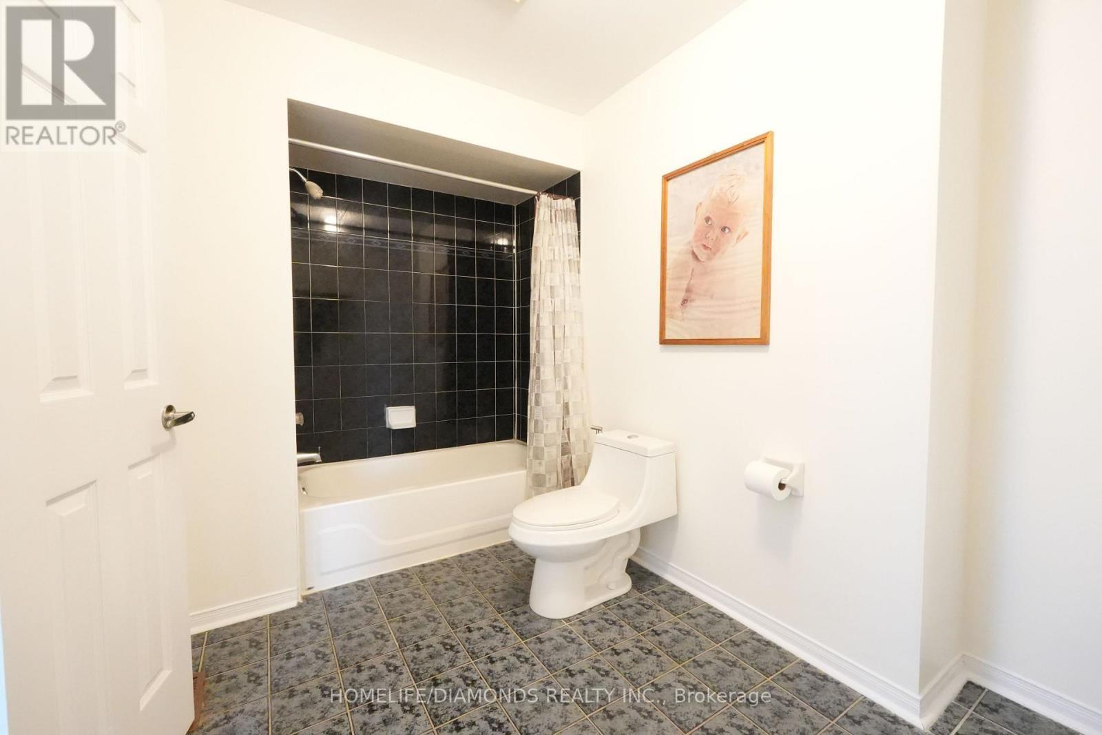 5267 Brookwood Court, Mississauga, ON - Indoor Photo Showing Bathroom