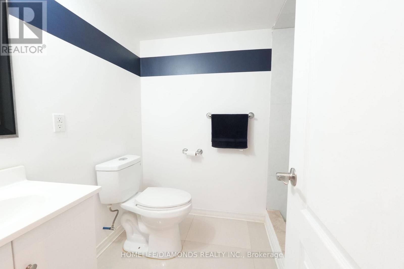 5267 Brookwood Court, Mississauga, ON - Indoor Photo Showing Bathroom