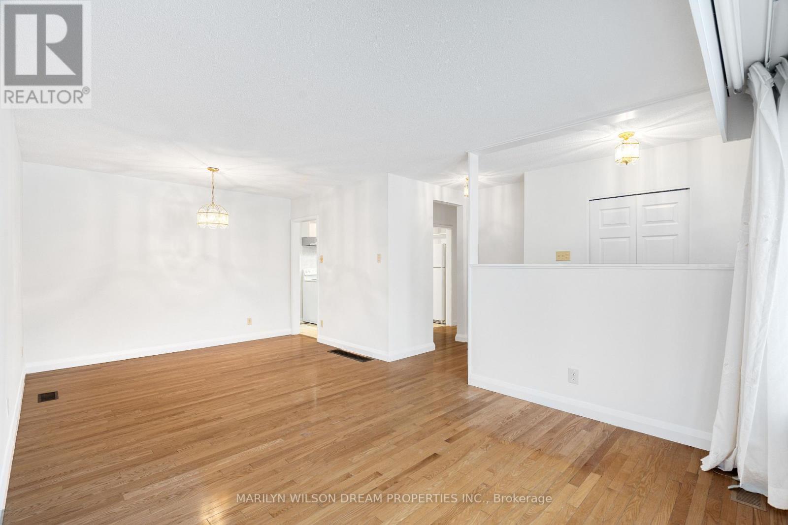 18 Virgil Road, Ottawa, ON - Indoor Photo Showing Other Room