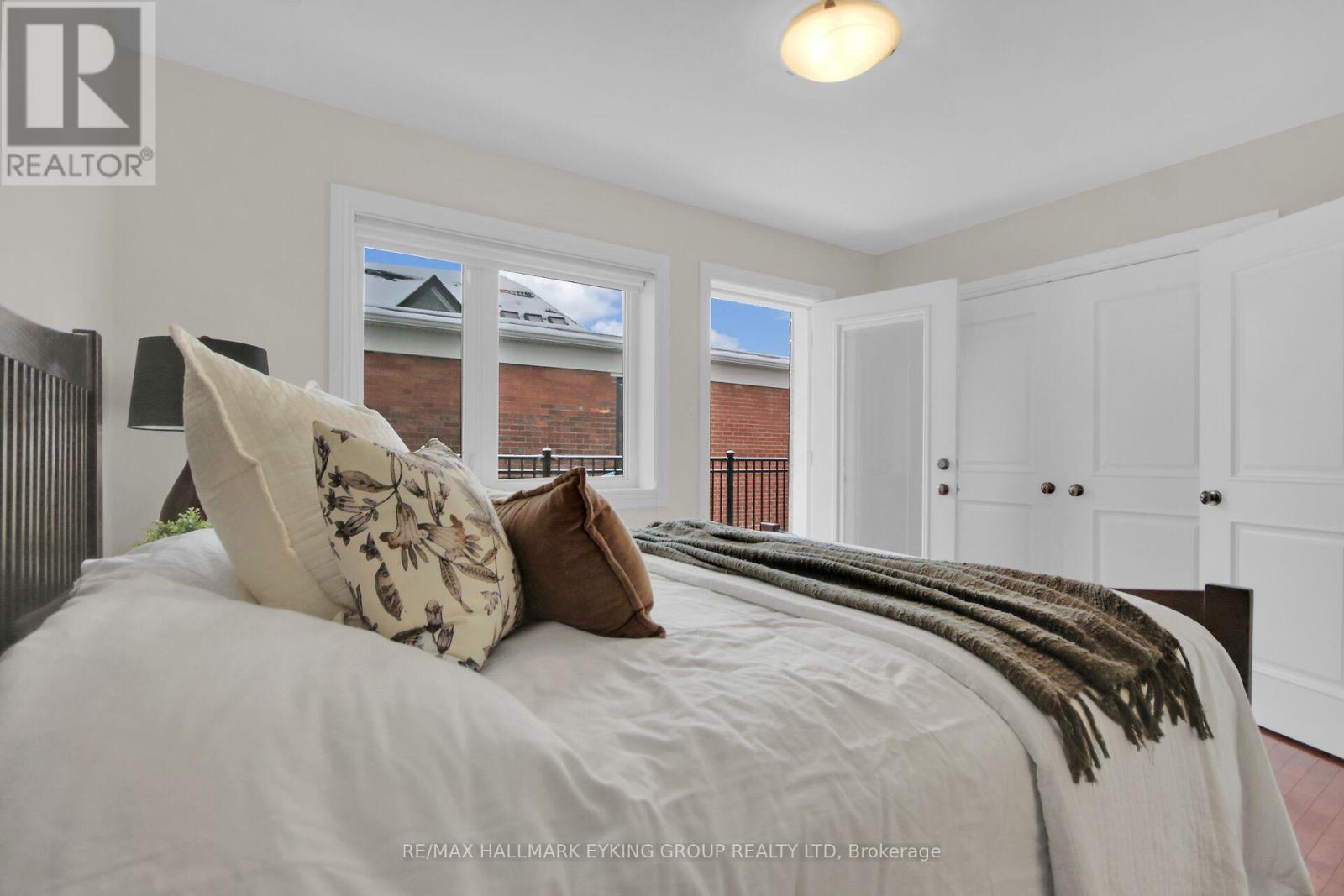 121 Macdonald Street, Ottawa, ON - Indoor Photo Showing Bedroom