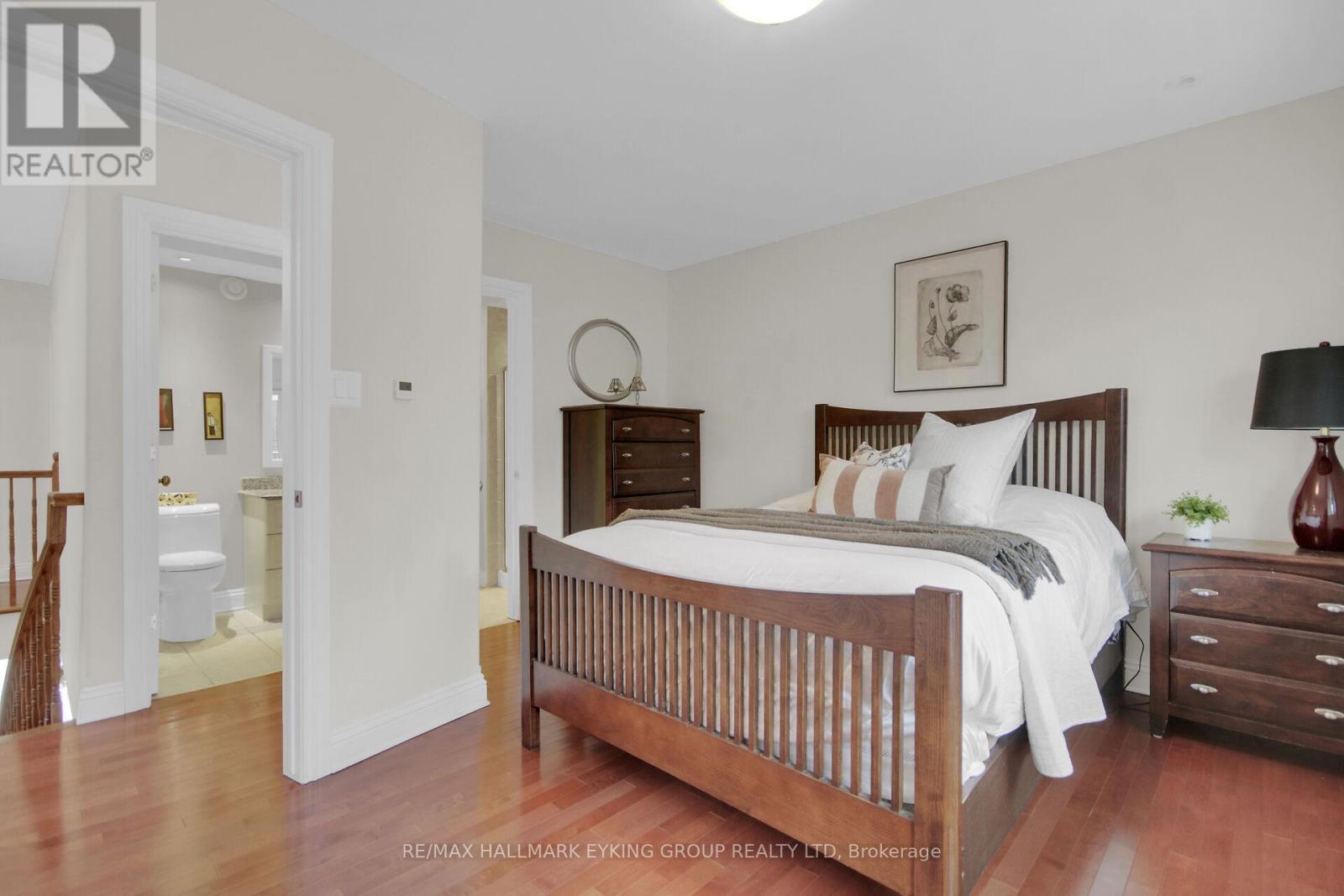 121 Macdonald Street, Ottawa, ON - Indoor Photo Showing Bedroom