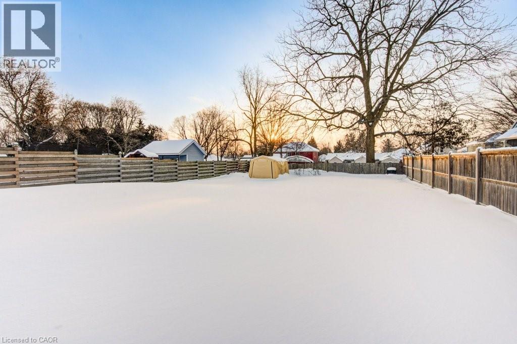 83 Oxford Street, Woodstock, ON - Outdoor