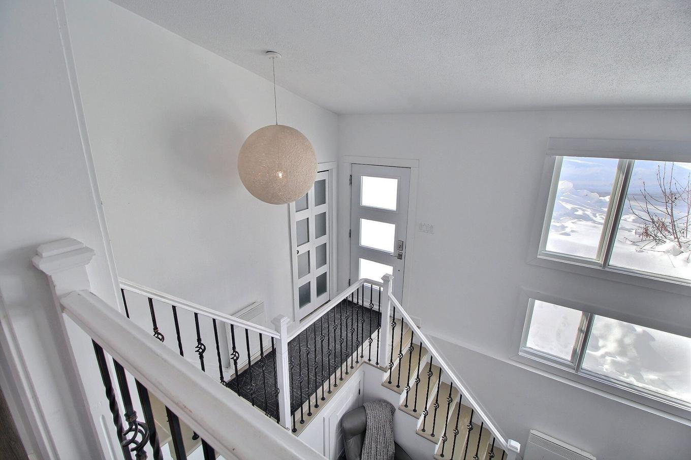 Hall - 1868 Place Cartman, Val-D'Or, QC - Indoor Photo Showing Other Room