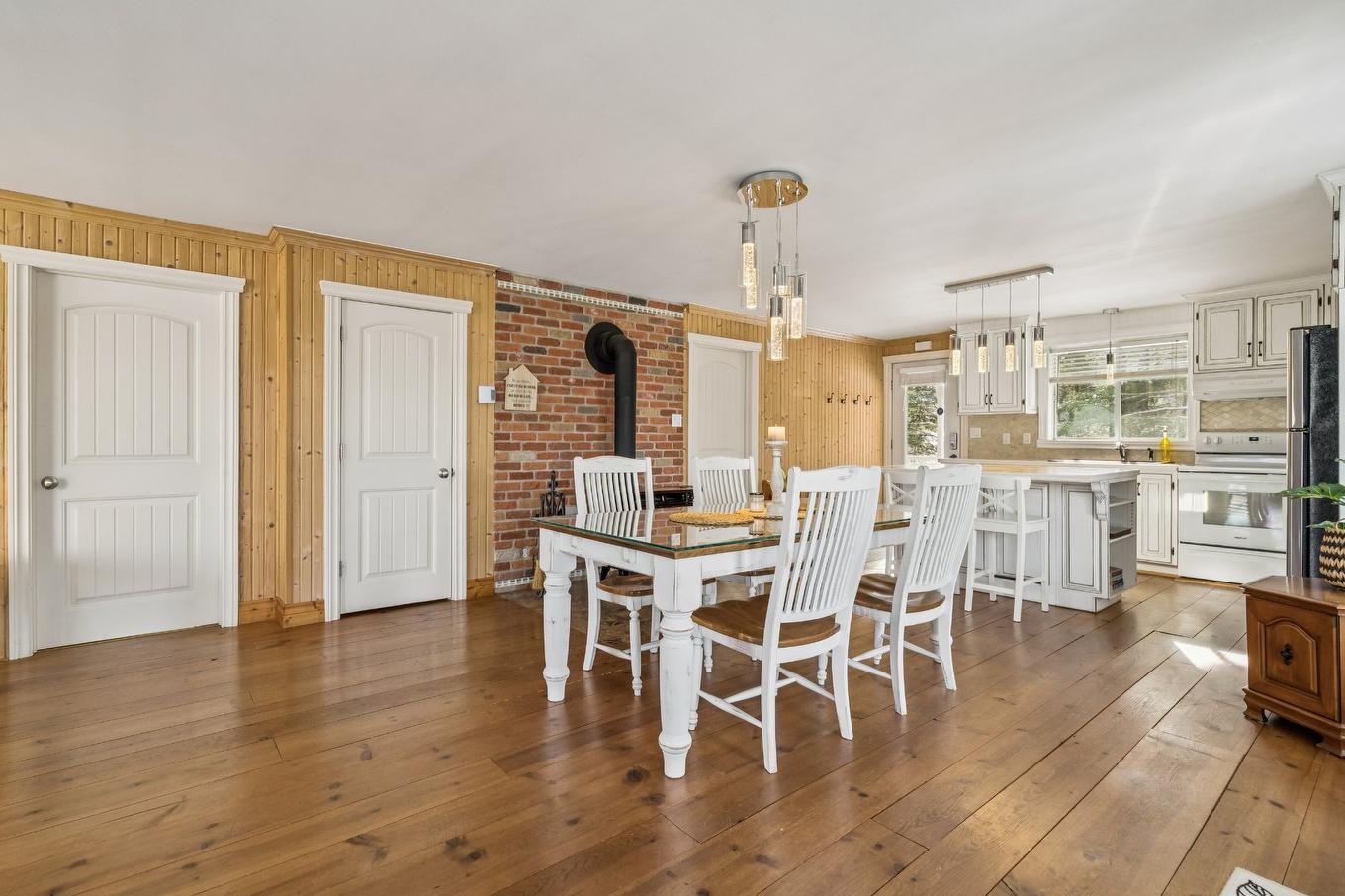Salle à manger - 60 Ch. De La Côte-À-Menick, Mandeville, QC - Indoor Photo Showing Dining Room