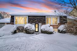 2625 Av. de la Volière Laval (Sainte-Rose), QC H7L 3V6