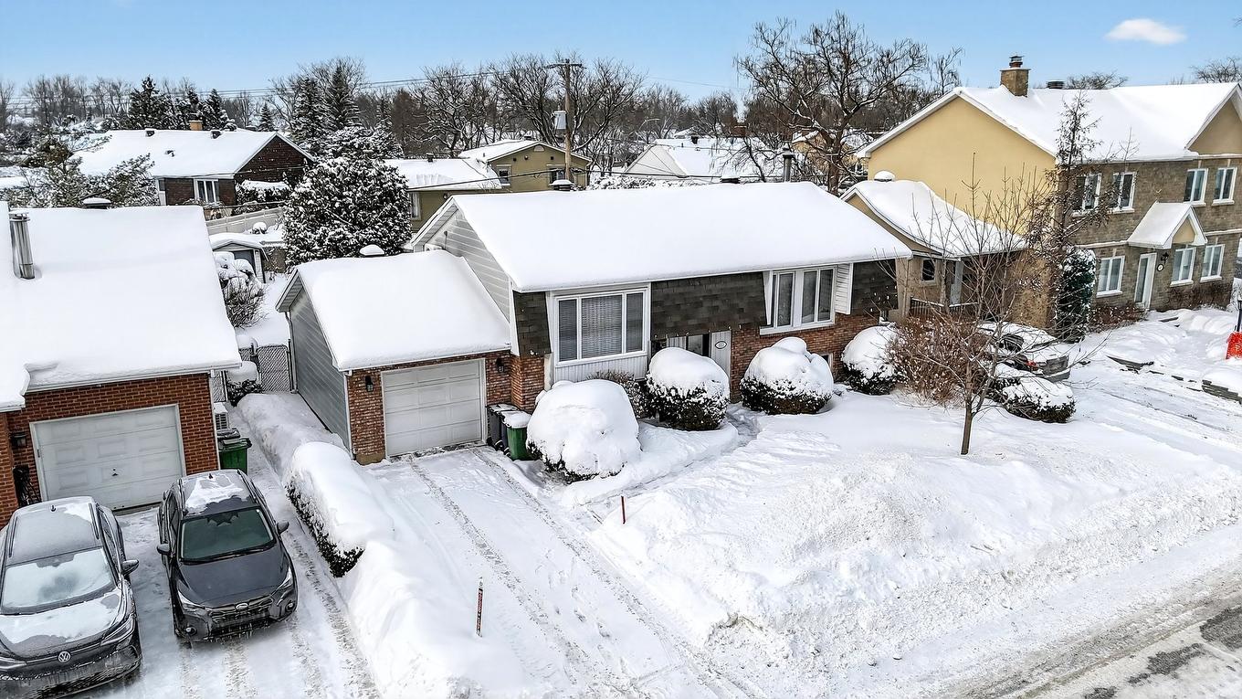 Photo aérienne - 2625 Av. De La Volière, Laval (Sainte-Rose), QC - Outdoor