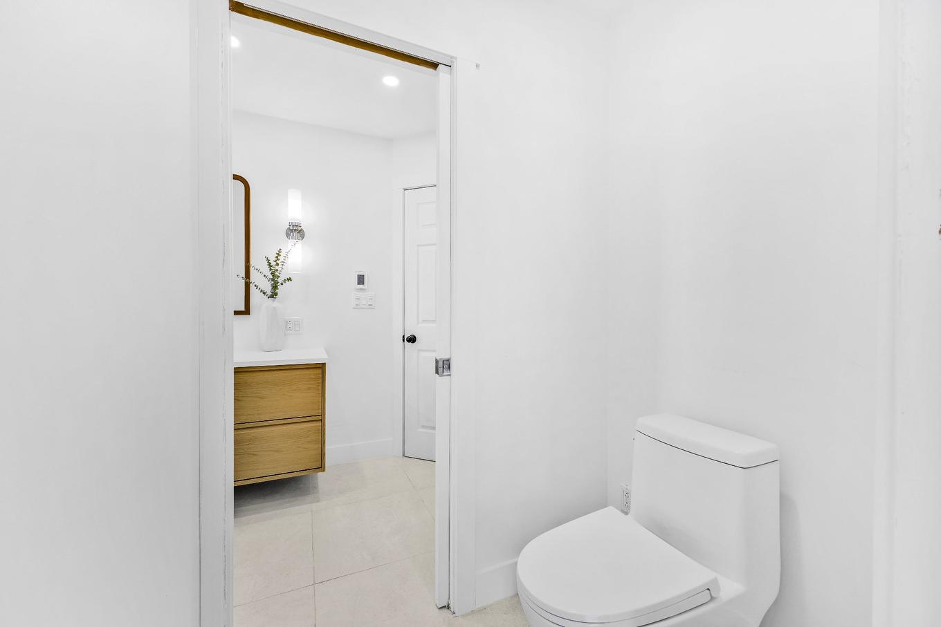 Salle de bains attenante à la CCP - 21 154E Avenue, Saint-Hippolyte, QC - Indoor Photo Showing Bathroom