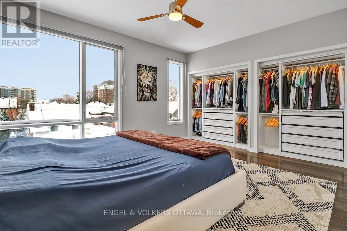 32 Sims Avenue, Ottawa, ON - Indoor Photo Showing Bedroom