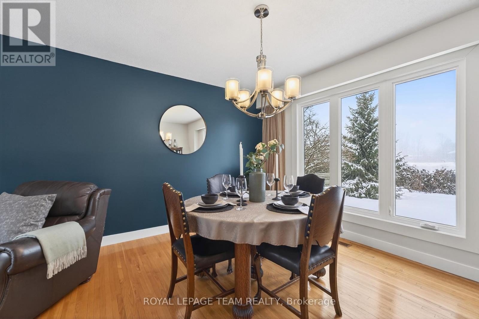 2690 Hickson Crescent, Ottawa, ON - Indoor Photo Showing Dining Room