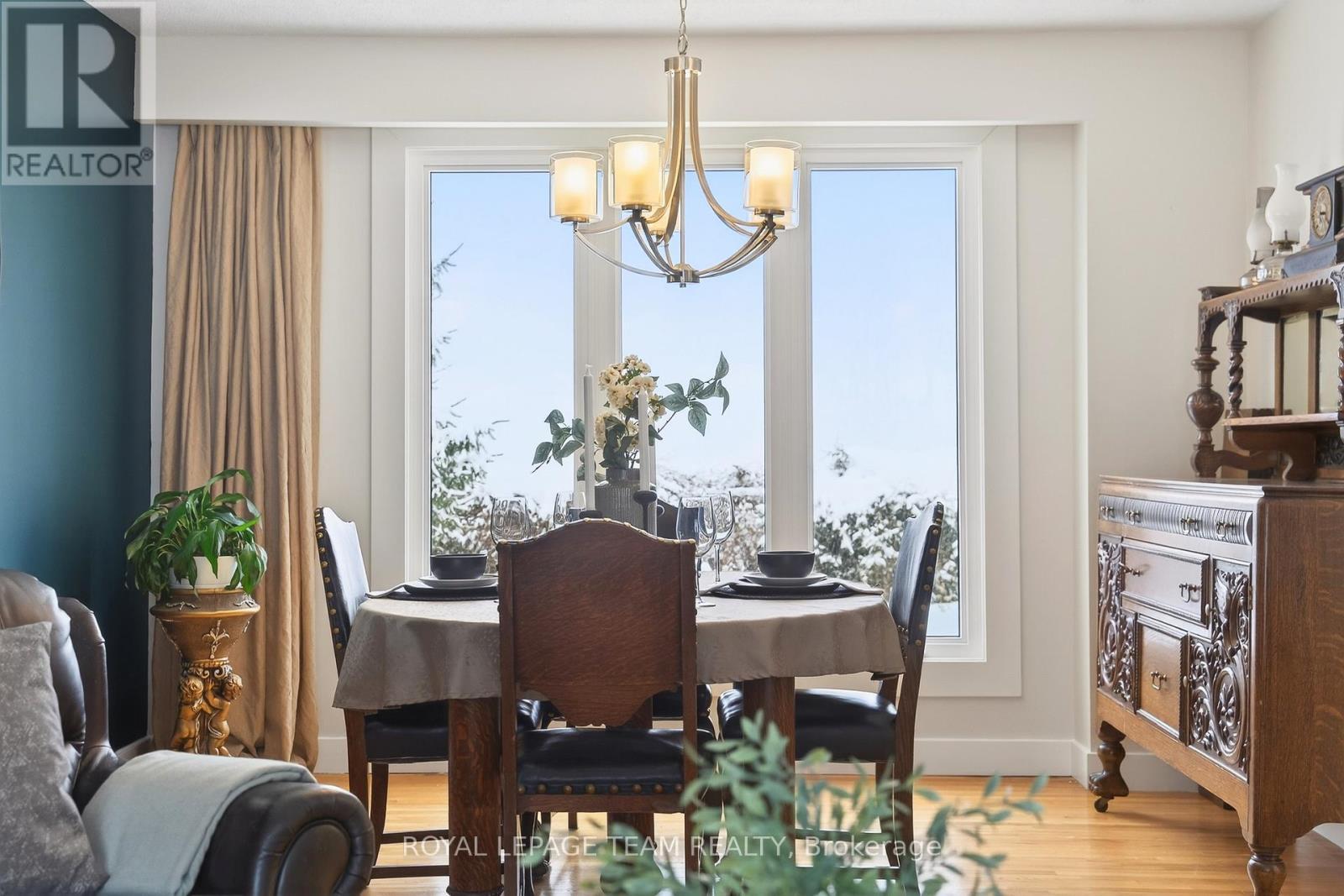 2690 Hickson Crescent, Ottawa, ON - Indoor