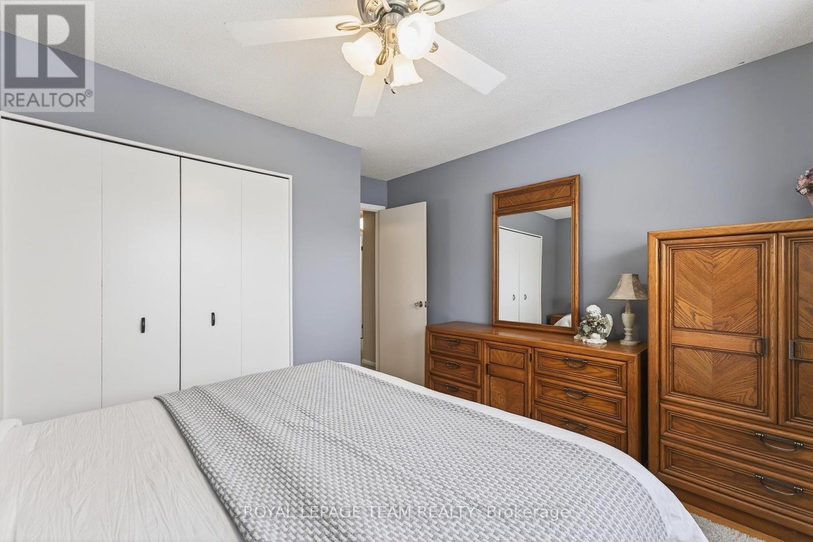 2690 Hickson Crescent, Ottawa, ON - Indoor Photo Showing Bedroom