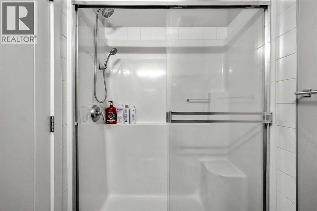 51 Redstone Circle Ne, Calgary, AB - Indoor Photo Showing Bathroom