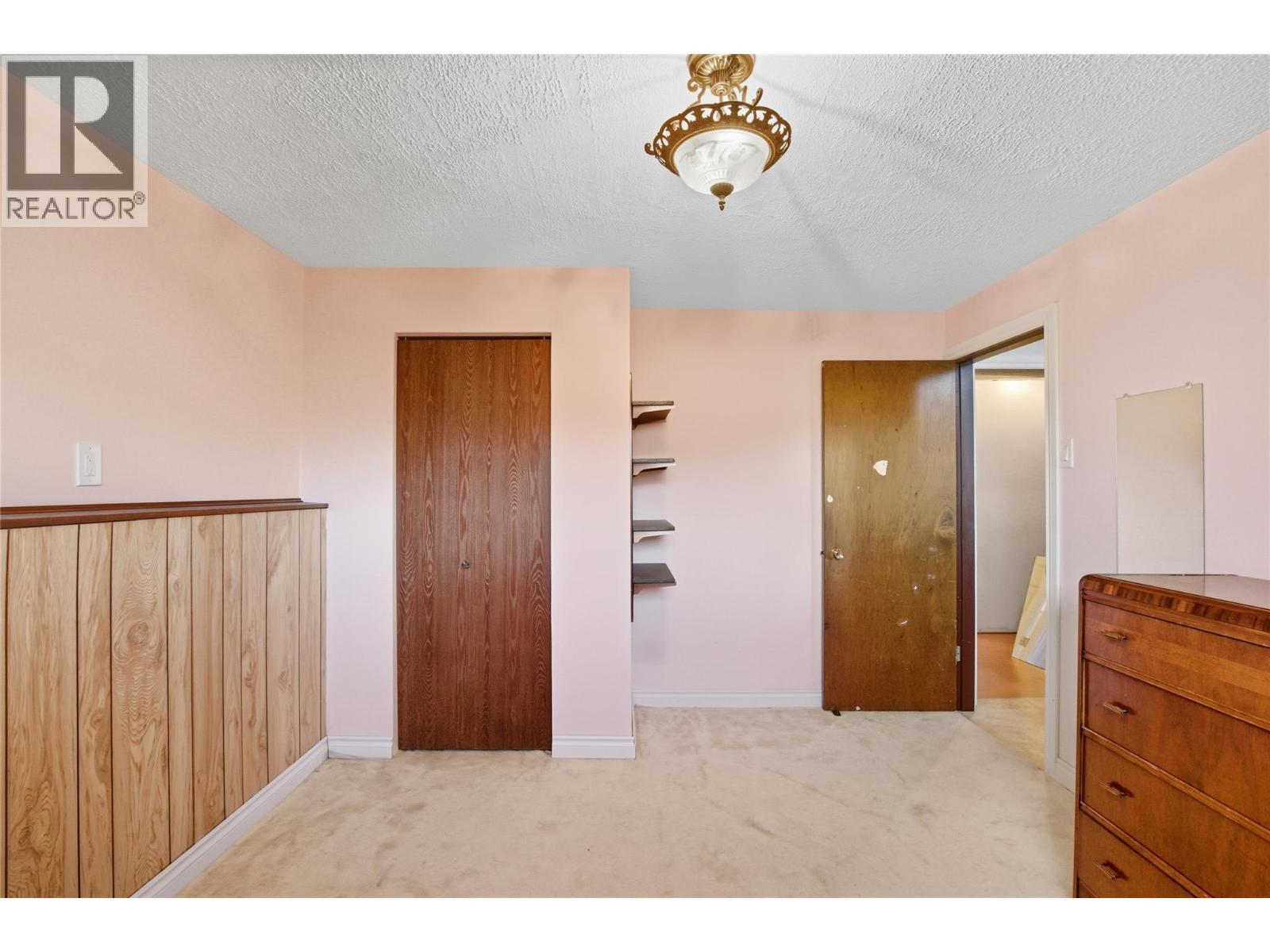 1047 Lamar Place, Kamloops, BC - Indoor