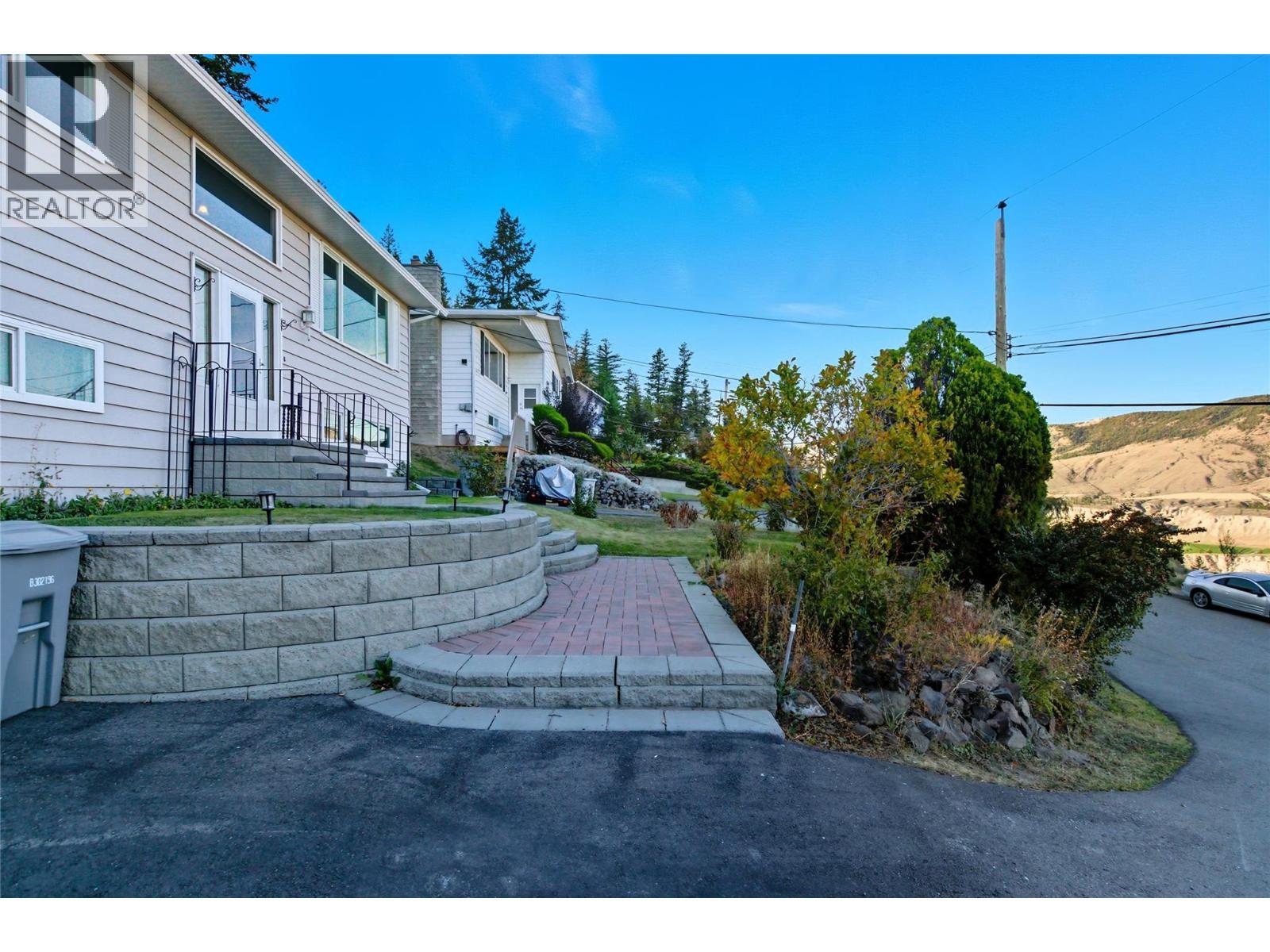 1047 Lamar Place, Kamloops, BC - Outdoor