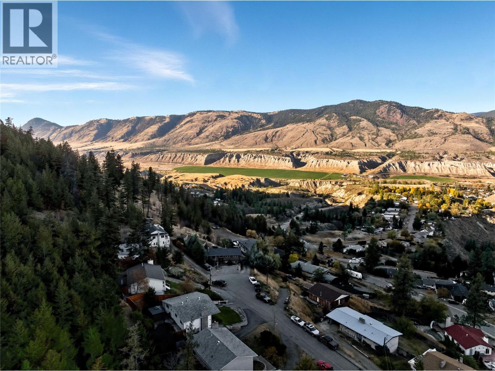 1047 Lamar Place, Kamloops, BC - Outdoor With View
