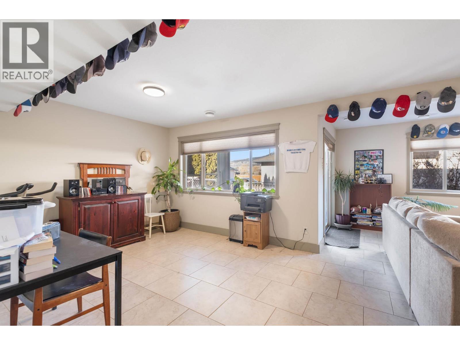 3284 Redecopp Court, Lake Country, BC - Indoor