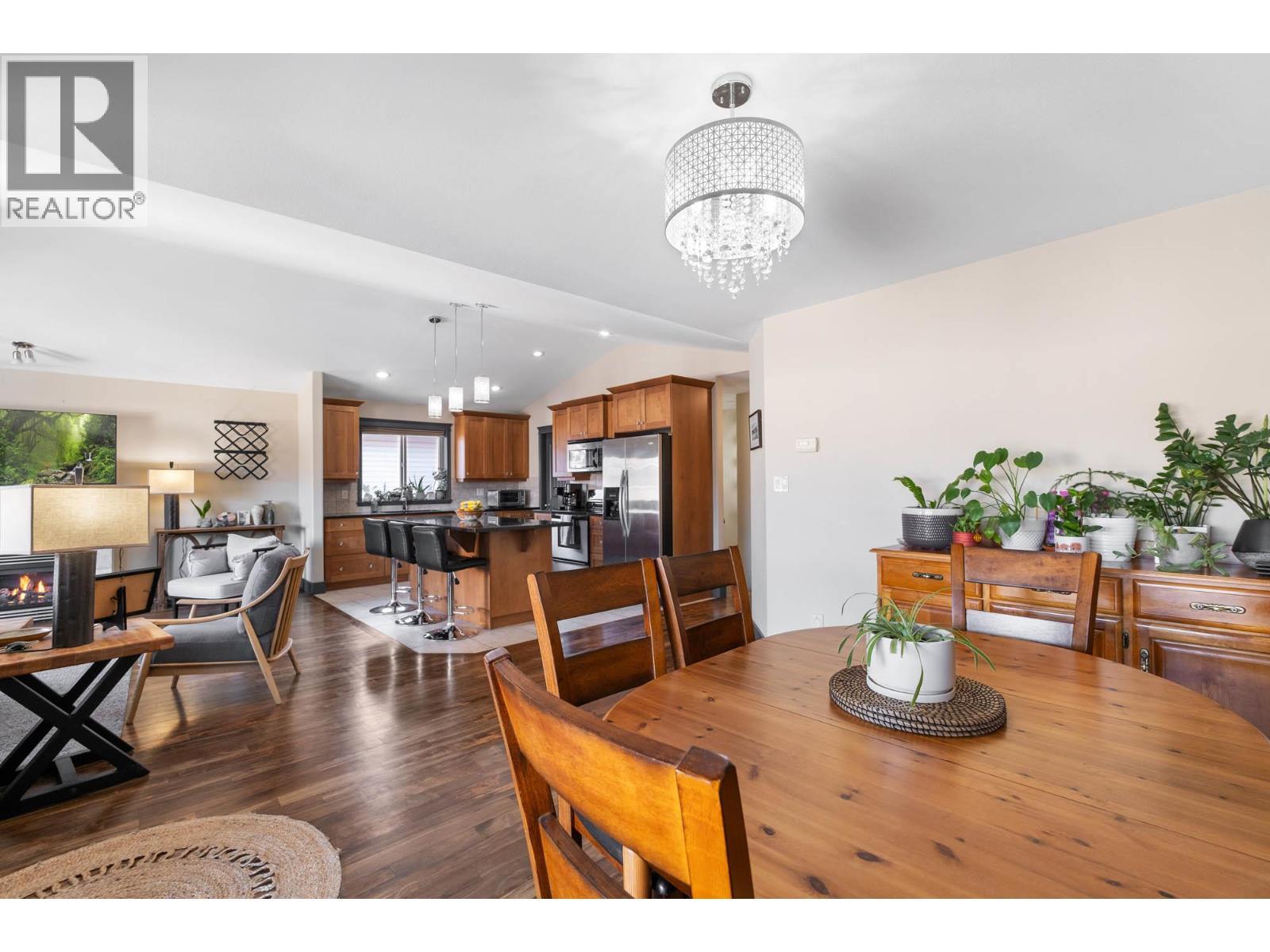 3284 Redecopp Court, Lake Country, BC - Indoor