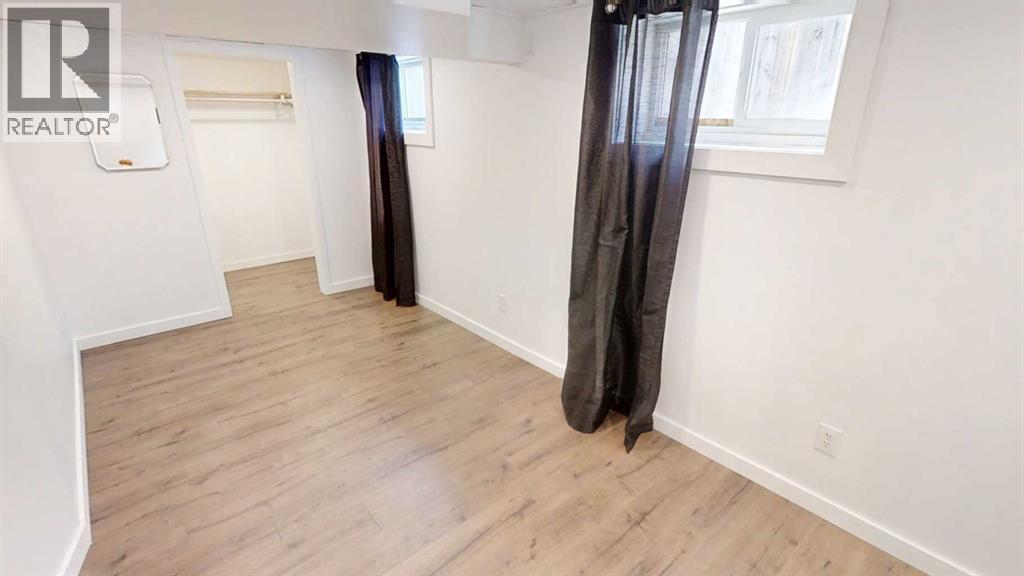 1505 8 Avenue S, Lethbridge, AB - Indoor Photo Showing Other Room