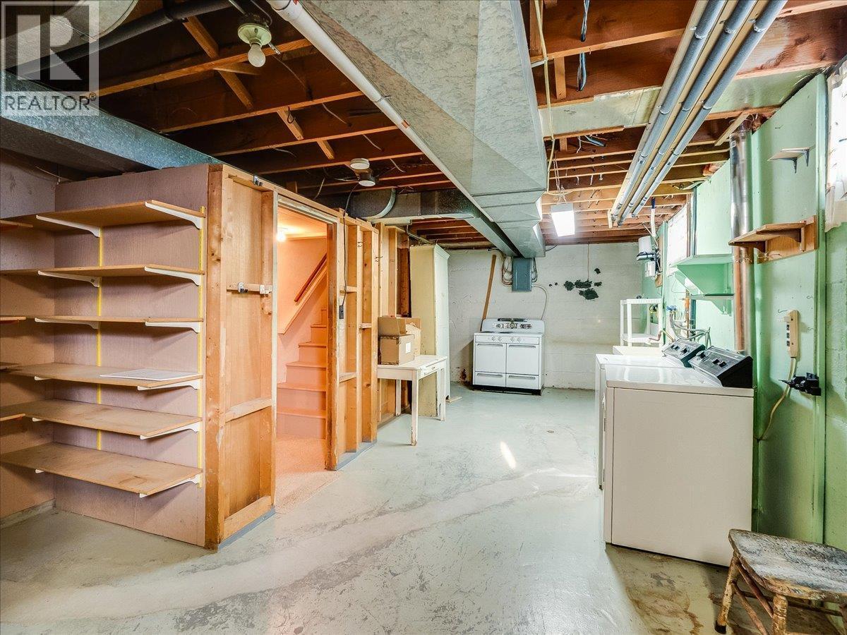 3201 Highway Drive, Trail, BC - Indoor