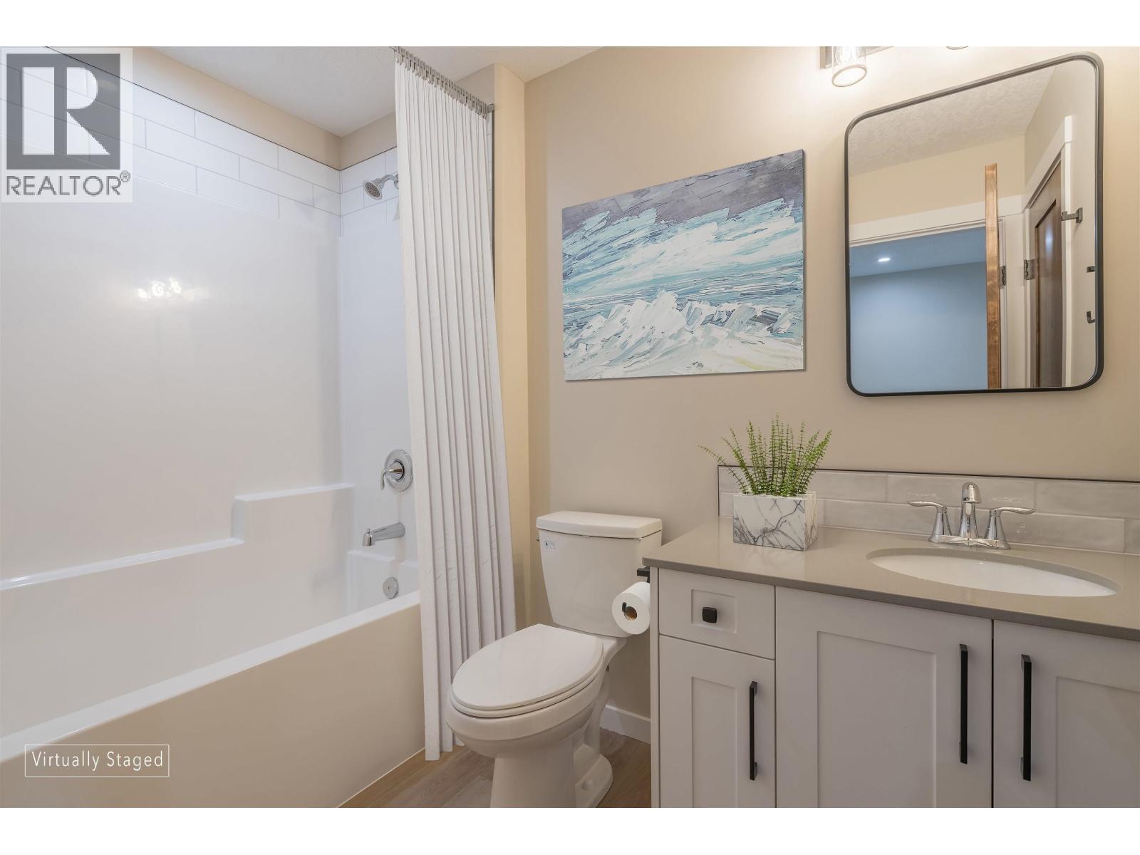 404 7000 Husband Drive, Prince George, BC - Indoor Photo Showing Bathroom