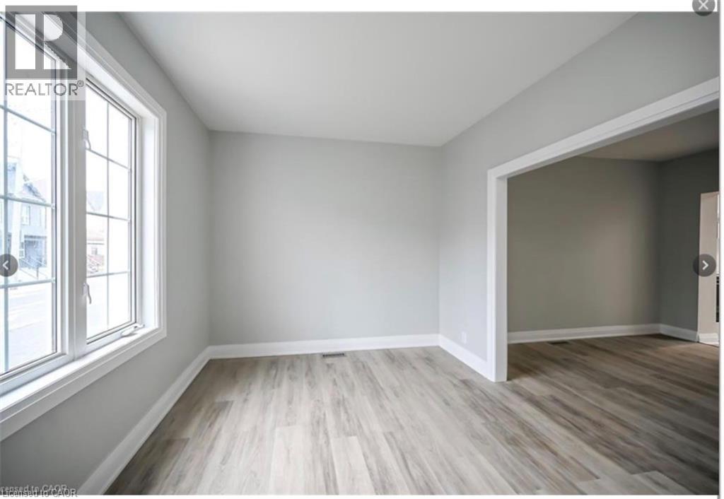 1024 Cannon Street E, Hamilton, ON - Indoor Photo Showing Other Room