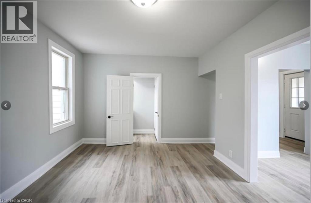 1024 Cannon Street E, Hamilton, ON - Indoor Photo Showing Other Room