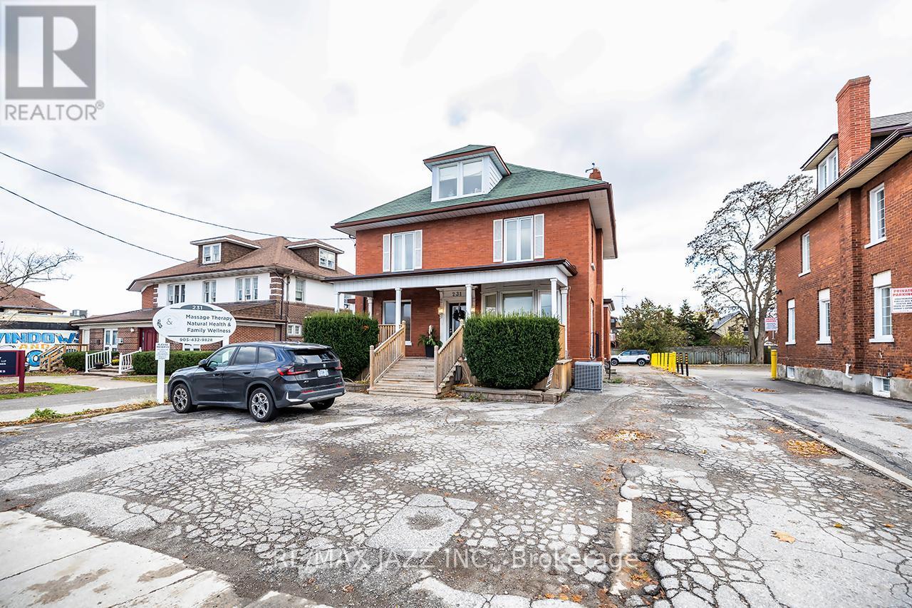 231 King Street E, Oshawa (Central), ON