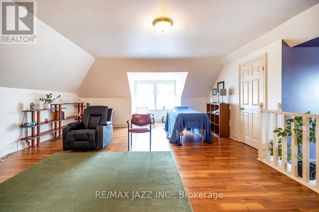 231 King Street E, Oshawa (Central), ON