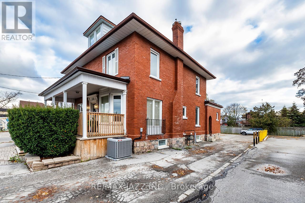 231 King Street E, Oshawa (Central), ON